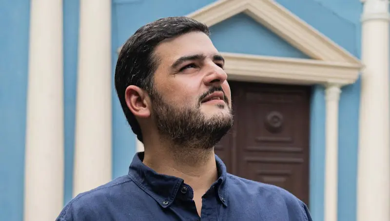 Aquiles Alvarez: No uso armas cuento únicamente con dos personas de seguridad, con sus permisos en regla. Nadie de mi entorno porta armas