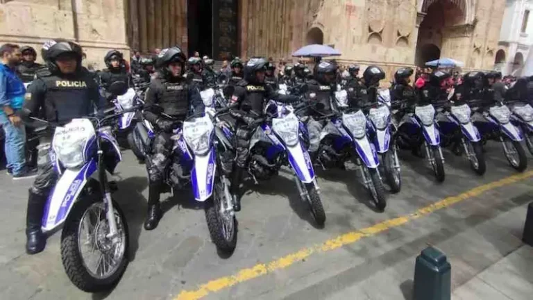 Prefecto del Azuay denuncia devolución de motocicletas donadas a la Policía por falta de convenio