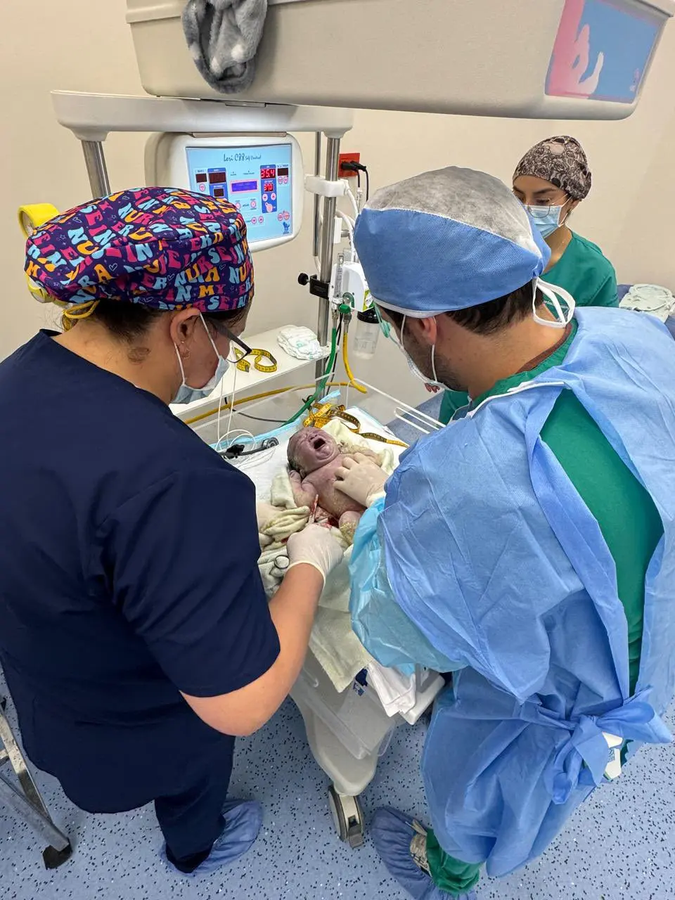 Nace el primer bebé en el Hospital Municipal de El Valle, en Cuenca