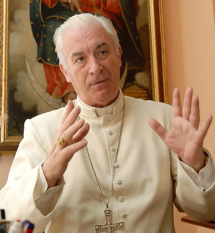 Guayaquil rinde homenaje a Monseñor Antonio Arregui con velación abierta en la Catedral Metropolitana