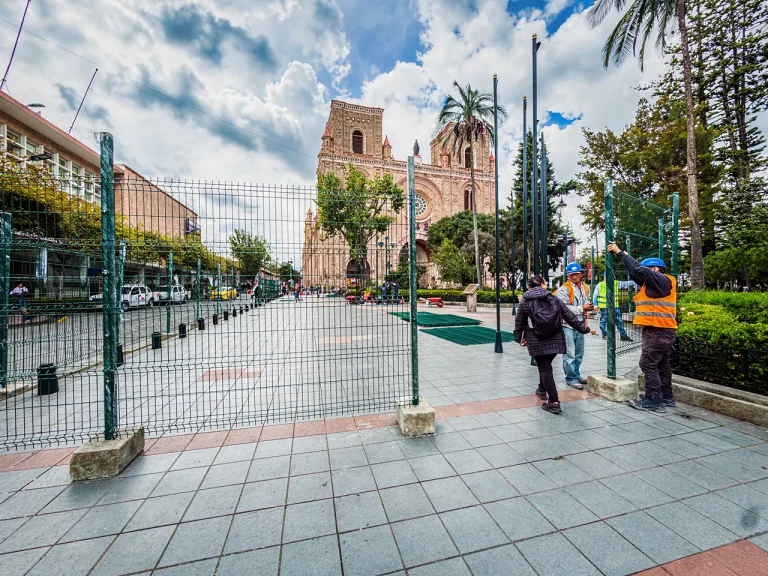 Parque Calderón será intervenido por fases con renovación total de piso y sistemas eléctricos