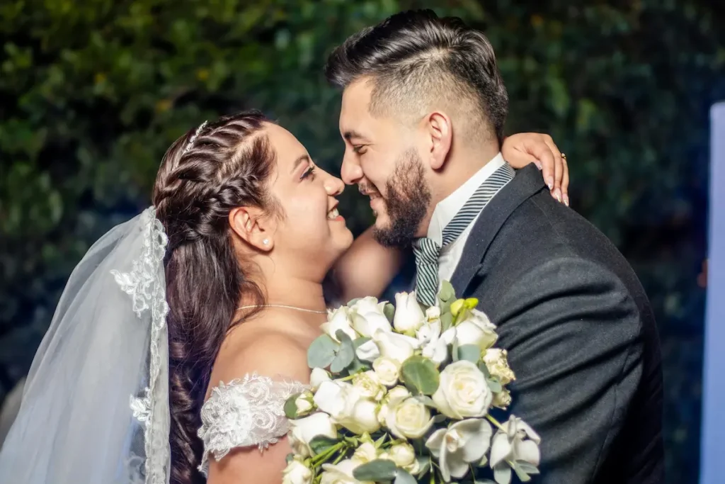 Registro Civil celebra San Valentín con matrimonios civiles en la agencia Bellavista en Cuenca