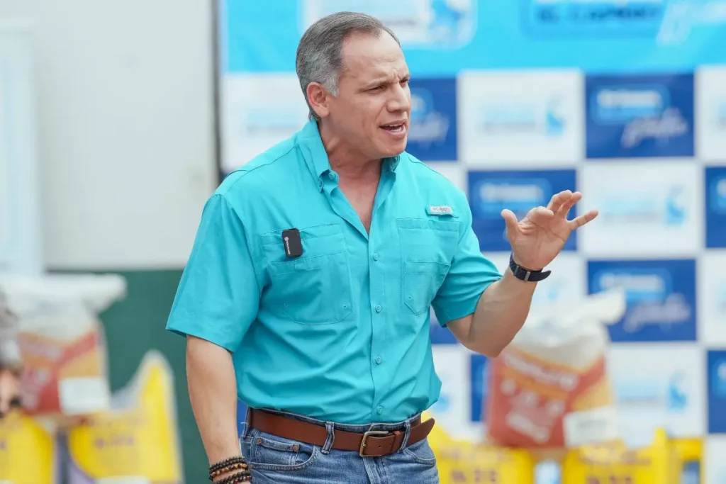 Carlos Serrano renuncia a la Viceprefectura del Guayas