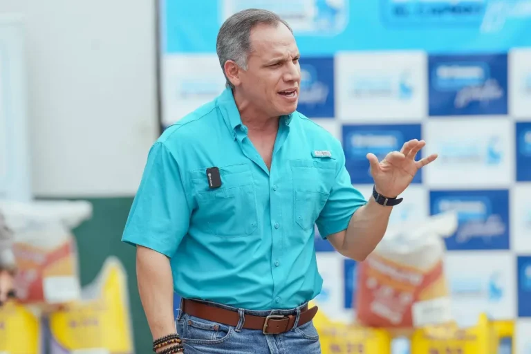 Carlos Serrano renuncia a la Viceprefectura del Guayas