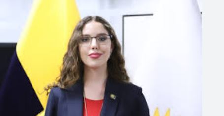 Camila León destaca Ley de Repetición en su informe anual ante ciudadanía del Azuay