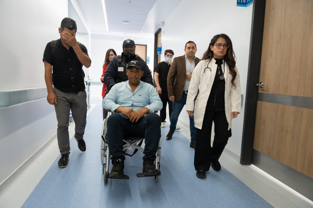 Primer paciente de Galápagos es atendido en el sistema de salud municipal de Cuenca