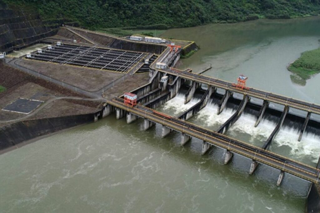 Coca Codo Sinclair retoma generación y alivia la presión sobre el sistema hidroeléctrico