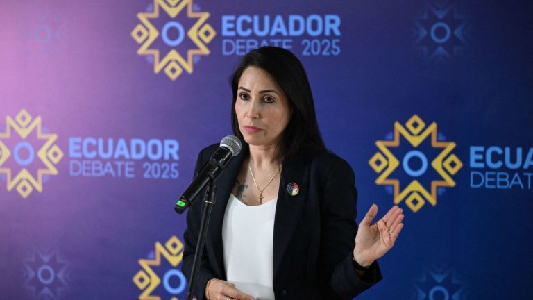 Luisa González niega solicitud de asilo político y anuncia retorno a Ecuador tras investigación por caso “Caja Chica”