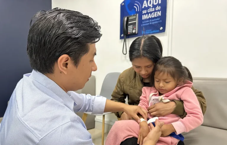 Jornadas de atención pediátrica: Rompiendo barreras para el acceso a cirugías de alta complejidad en Ecuador