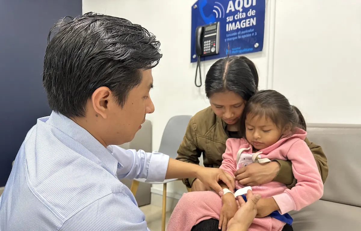 Jornadas de atención pediátrica: Rompiendo barreras para el acceso a cirugías de alta complejidad en Ecuador