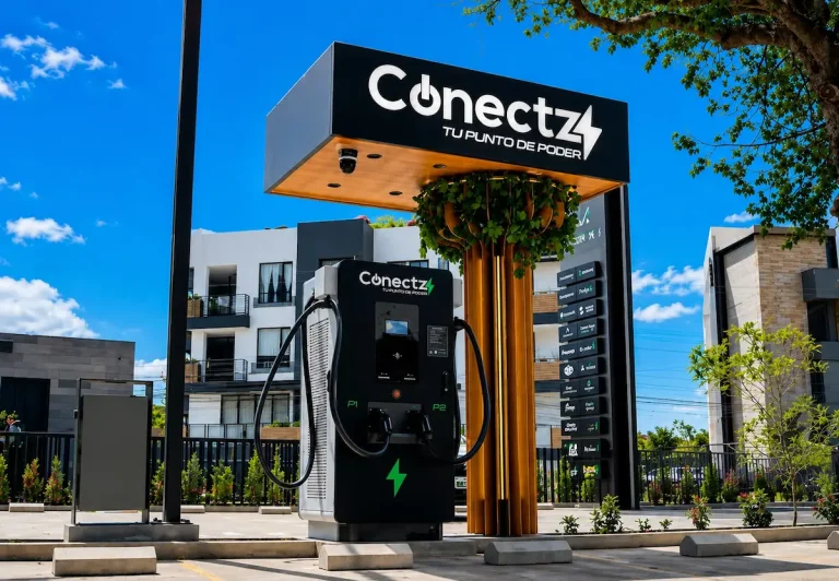 Nueva estación de carga rápida en Cumbayá: Un punto estratégico para la movilidad eléctrica en Ecuador
